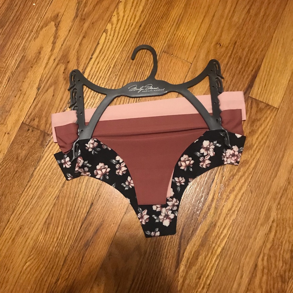 Marilyn Monroe Seamless Thong Set